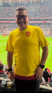 Victor Ponta, în centrul criticilor după gestul de la meciul România–Turcia: explicația care a stârnit și mai multe reacții