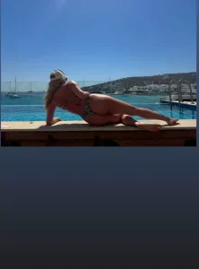 Delia a lăsat în urmă canicula din România și s-a refugiat în Grecia. Artista și-a impresionat fanii cu imaginile din vacanță