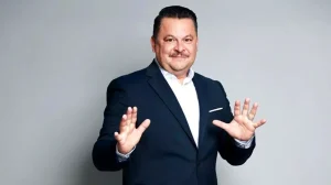 Mihai Bobonete, apariție surprinzătoare după ce a slăbit. Noul look i-a făcut pe fani să-l compare cu Smiley